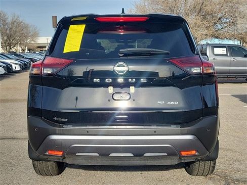 Used 2023 Nissan Rogue SL w/ SL Premium Package image 5