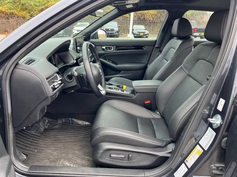 Used 2025 Honda Civic Sport image 12