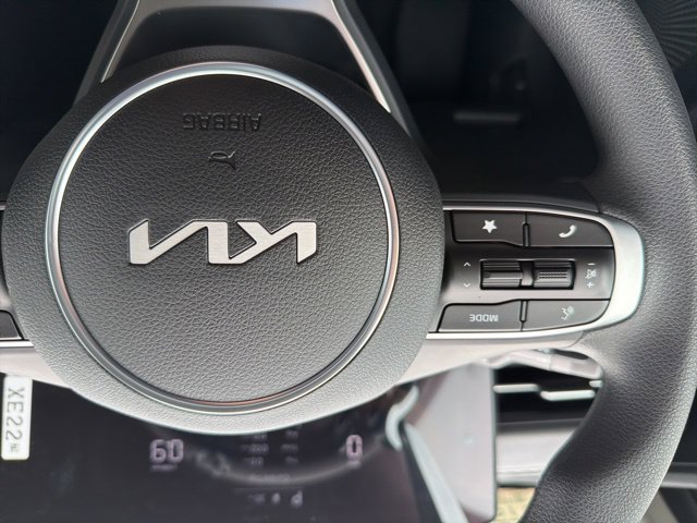 New 2026 Kia K5 LXS FWD image 22