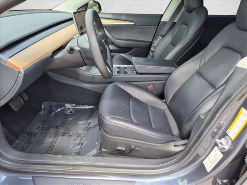 Used 2023 Tesla Model 3 Standard Range RWD image 15