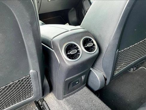 Used 2022 Mercedes-Benz CLA 250 4MATIC image 22