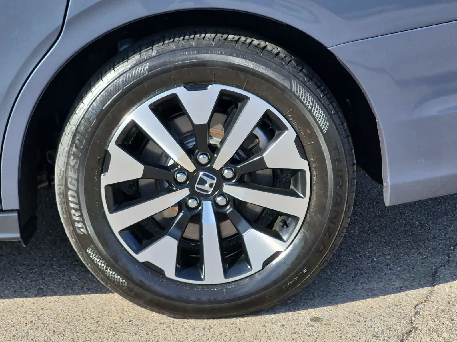 Used 2025 Honda Odyssey EX-L image 14