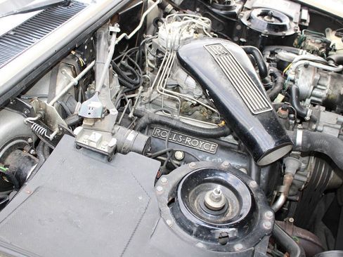 Used 1991 Rolls-Royce Silver Spur II image 50