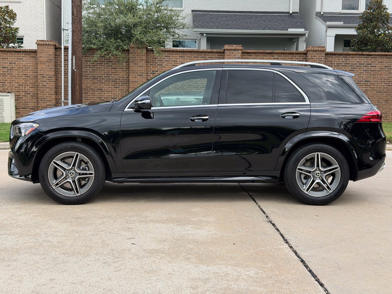 Certified 2024 Mercedes-Benz GLE 450 4MATIC image 12