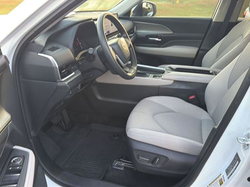 Certified 2025 Toyota Grand Highlander AWD Hybrid image 10