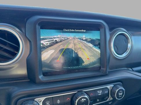 Used 2022 Jeep Wrangler Unlimited Rubicon 4xe image 19