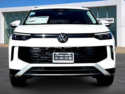 New 2026 Volkswagen Tiguan SE