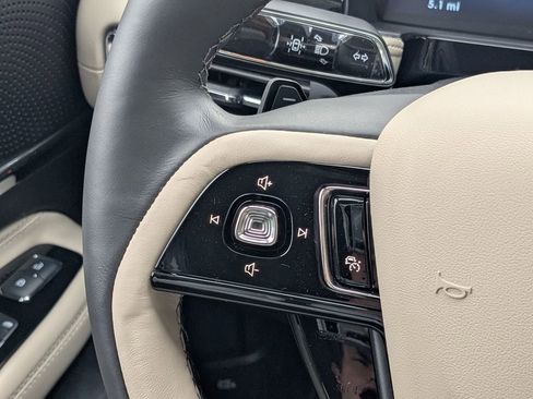 New 2026 Lincoln Corsair Reserve w/ Jet Appearance Package image 23