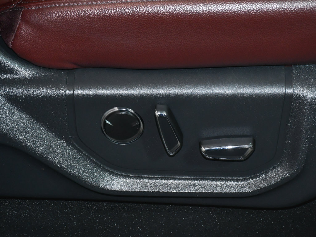 Used 2023 Ford Expedition Limited AWD/4WD image 64
