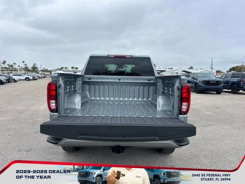 New 2026 GMC Sierra 1500 Elevation image 16