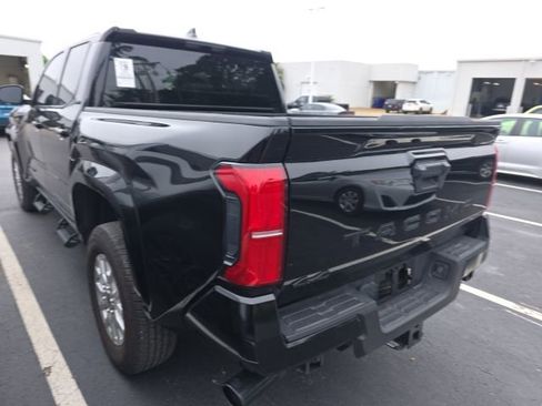 Certified 2025 Toyota Tacoma SR5 AWD/4WD image 6