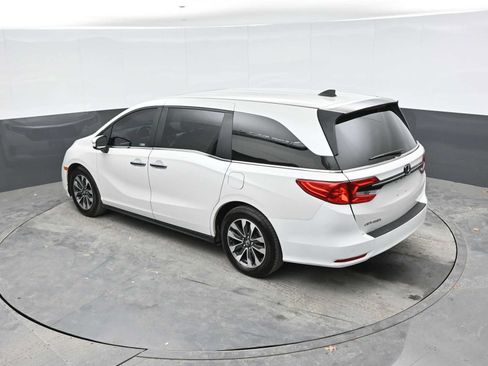 Used 2023 Honda Odyssey EX-L image 12