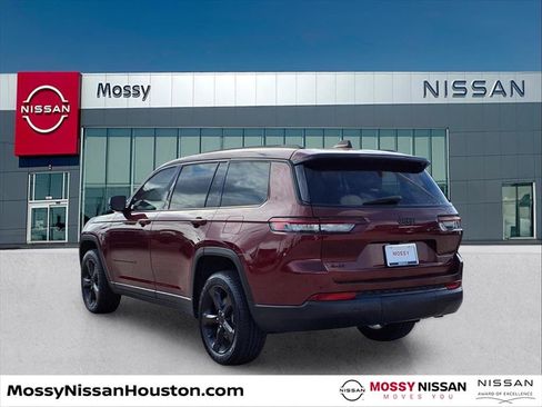 Used 2024 Jeep Grand Cherokee L Altitude image 5