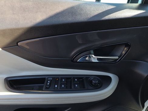 Used 2020 Buick Encore Preferred image 13