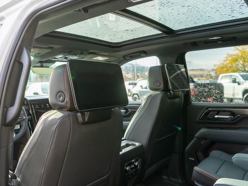 New 2026 GMC Yukon XL AT4 image 15