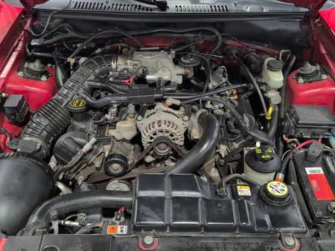 Used 2004 Ford Mustang GT RWD image 18