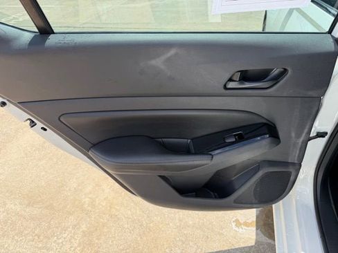 Used 2023 Nissan Altima 2.5 SV image 14