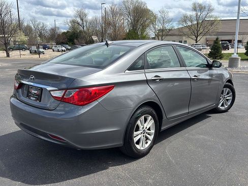 Used 2012 Hyundai Sonata GLS w/ Popular Equipment Pkg FWD image 9