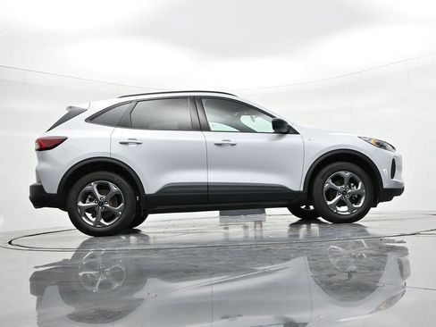 Used 2025 Ford Escape ST-Line image 21