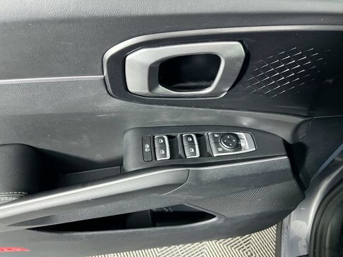 Certified 2023 Kia Sorento LX AWD/4WD image 10