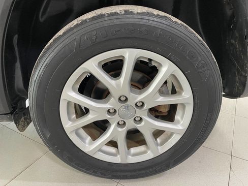 Used 2018 Jeep Cherokee Latitude Plus image 13