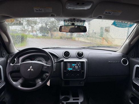 Used 2008 Mitsubishi Raider LS image 13