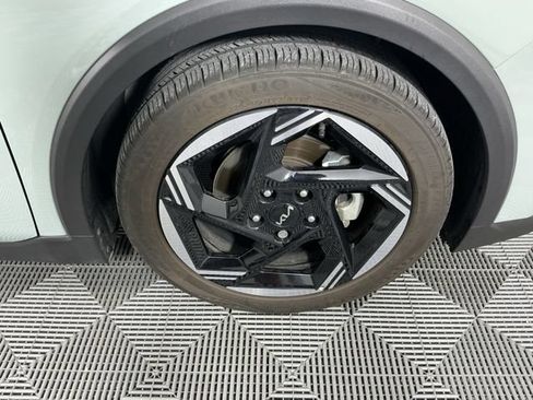 Used 2025 Kia K4 EX FWD image 15