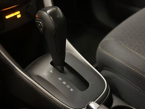 Certified 2022 Chevrolet Trax LS w/ Tint and Cruise Package image 32