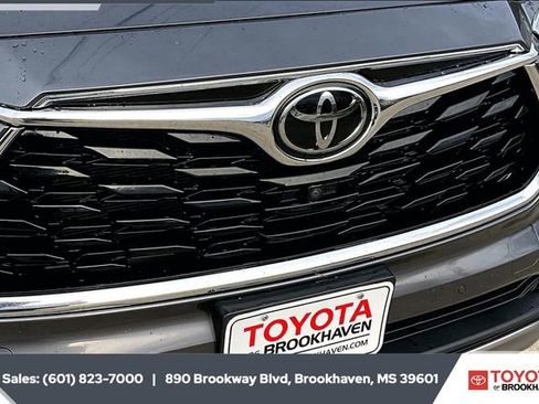 Used 2022 Toyota Highlander Platinum image 22