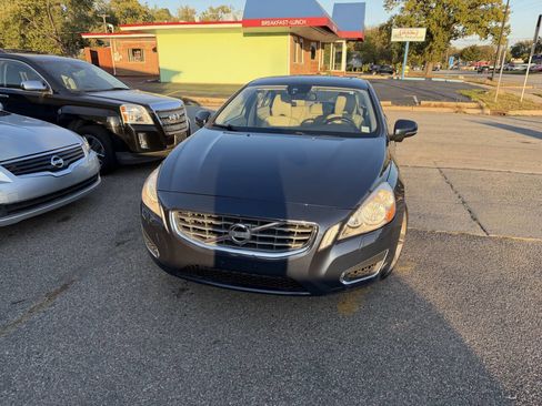 Used 2013 Volvo S60 T6 image 4