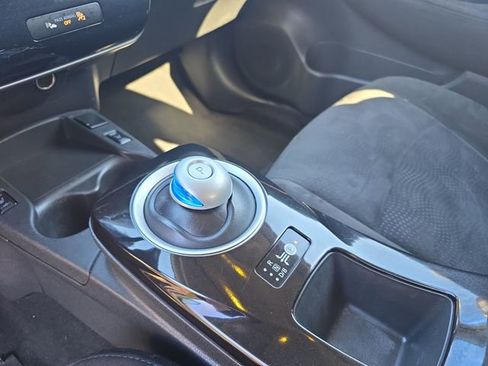 Used 2016 Nissan Leaf SV FWD image 26