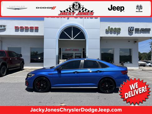 Used 2024 Volkswagen Jetta GLI 40th Anniversary Edition FWD image 1