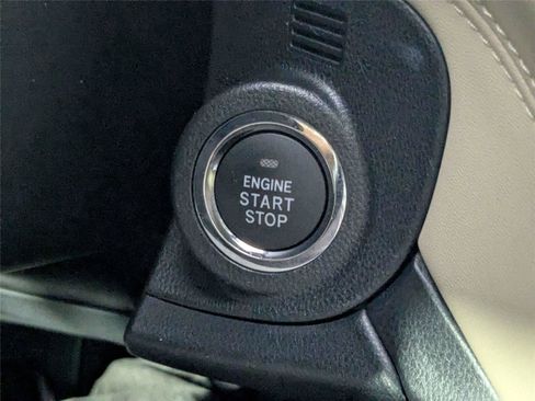 Used 2022 Subaru Outback Limited AWD/4WD image 29