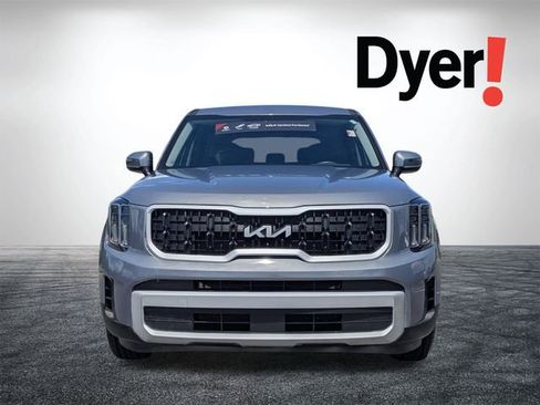 Certified 2025 Kia Telluride LX FWD image 11