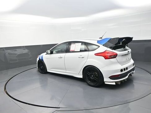 Used 2018 Ford Focus ST image 55