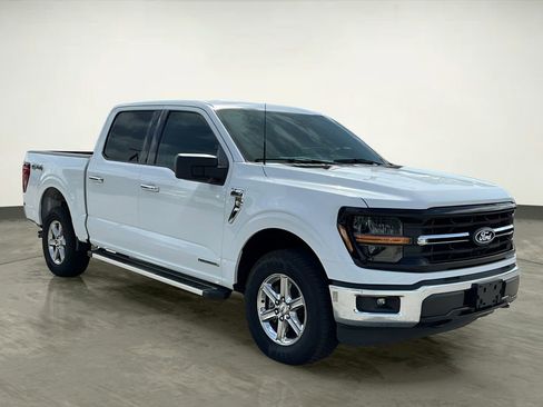 Certified 2025 Ford F150 XLT w/ Equipment Group 301A Standard AWD/4WD image 9