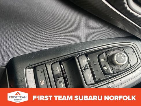 Used 2021 Subaru Crosstrek 2.0i Premium w/ Moonroof Package image 23