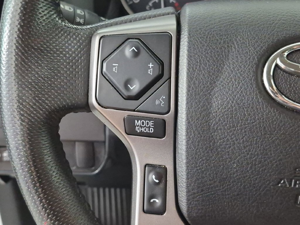 Used 2021 Toyota Tacoma SR5 RWD image 18