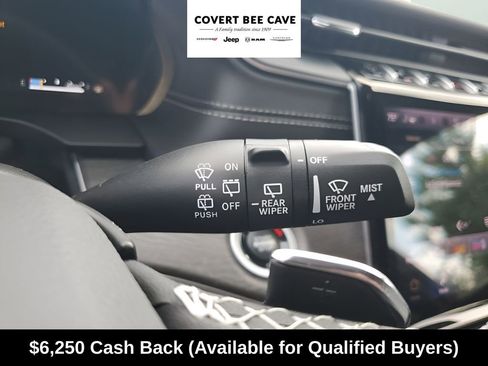 New 2025 Jeep Grand Cherokee Limited w/ Black Appearance Package image 37