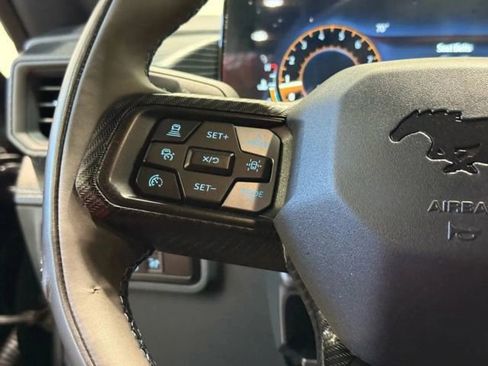 Used 2025 Ford Mustang Dark Horse image 16