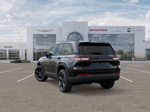 New 2025 Jeep Grand Cherokee Altitude image 3