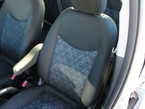 Used 2022 Chevrolet Spark LT image 21