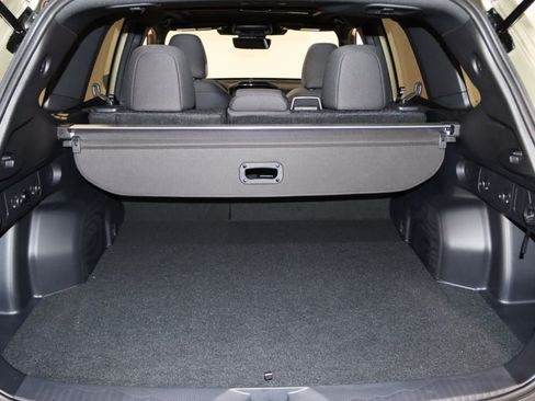 Used 2026 Subaru Forester Premium AWD/4WD image 58