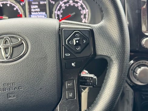 Used 2020 Toyota 4Runner TRD Off-Road image 36