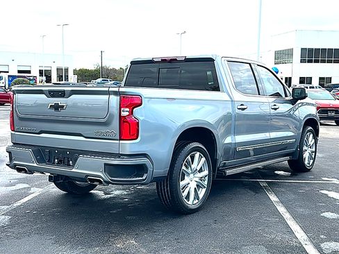 Used 2024 Chevrolet Silverado 1500 High Country w/ High Country Premium Package AWD/4WD image 8