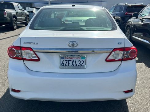 Used 2013 Toyota Corolla LE w/ Premium Pkg FWD image 5