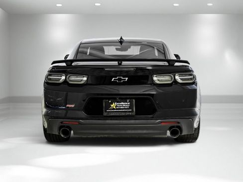 Used 2019 Chevrolet Camaro SS RWD image 8