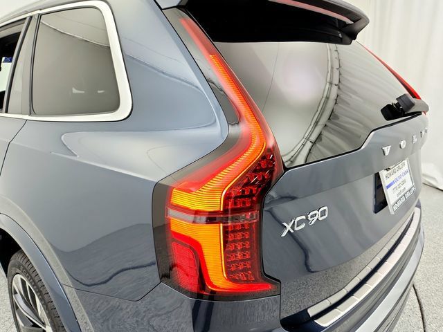 New 2026 Volvo XC90 B6 Plus w/ Protection Package Premier AWD/4WD image 28