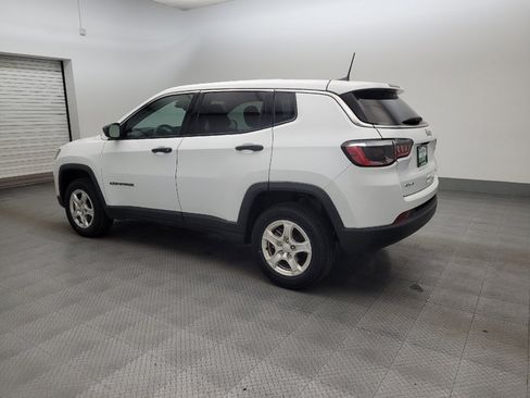 Used 2022 Jeep Compass Sport AWD/4WD image 3