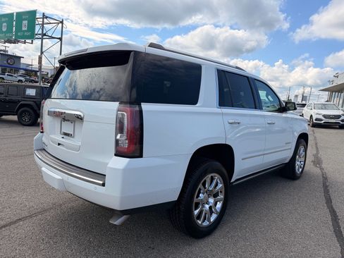 Used 2016 GMC Yukon Denali w/ Open Road Package AWD/4WD image 8